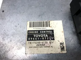 Toyota Avalon XX20 Unidad de control/módulo ECU del motor 89661-07261