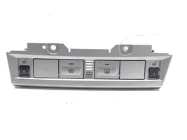 Ford Focus Inne przełączniki i przyciski 4M51-130734-AD