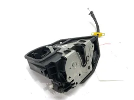 BMW X3 E83 Front door lock 7167074