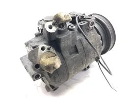 Volkswagen PASSAT B5.5 Ilmastointilaitteen kompressorin pumppu (A/C) 8D0260808