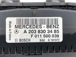 Mercedes-Benz C AMG W203 Sisätuulettimen ohjauskytkin A2038303485