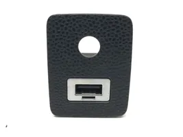 Ford Fiesta USB-pistokeliitin 8M5T-19A164-BB