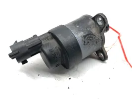 Volvo S60 Fuel pressure regulator 0928400548