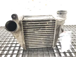 Volkswagen Golf IV Chłodnica powietrza doładowującego / Intercooler 1J0145805D