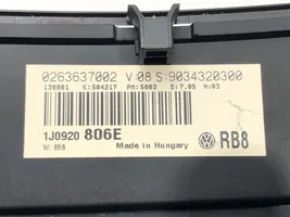 Volkswagen Bora Speedometer (instrument cluster) 1J0920806E