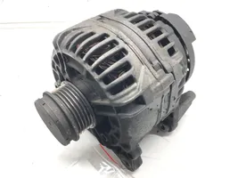 Volkswagen PASSAT B5.5 Generatore/alternatore 028903031