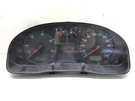 Volkswagen PASSAT B5 Geschwindigkeitsmesser Cockpit 3B0919881N