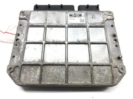 Toyota Avensis T270 Unité de commande, module ECU de moteur 89661-05D30