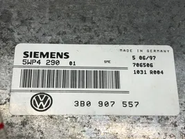 Volkswagen PASSAT B5 Engine control unit/module ECU 3B0907557