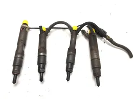 Audi A4 S4 B5 8D Fuel injectors set 028130201T