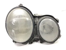 Mercedes-Benz E W210 Phare frontale 150608-00