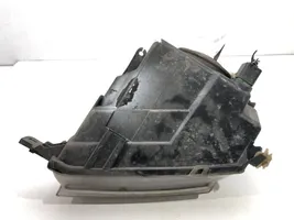 Ford Fusion Lampa przednia 