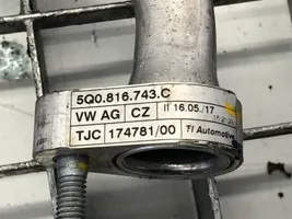 Volkswagen Golf VII Air conditioning (A/C) pipe/hose 5Q0816743C