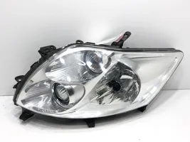 Toyota Auris 150 Lampa przednia 81150-02460