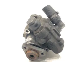 Volkswagen PASSAT B5 Ohjaustehostimen pumppu 8D0145156T