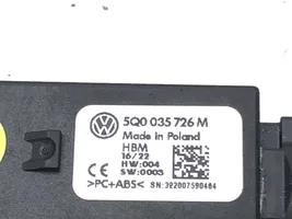 Skoda Fabia Mk3 (NJ) Gniazdo / Złącze USB 5Q0035726M