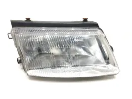 Volkswagen PASSAT B5 Lampa przednia 