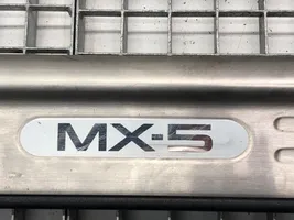 Mazda MX-5 NB Miata Etukynnys (korin osa) NC1068720NC1068710