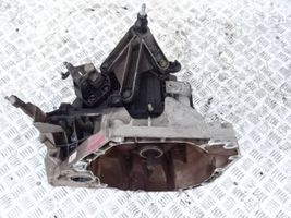 Nissan Qashqai Manuaalinen 5-portainen vaihdelaatikko 8200367222