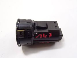 Suzuki Swift Bouton poussoir de démarrage du moteur 3729068L00