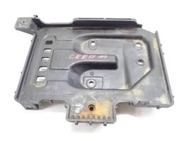 KIA Ceed Boîte de batterie 371502H000