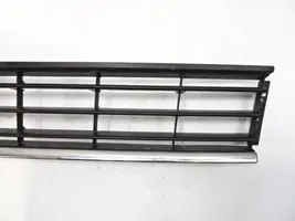 Volkswagen PASSAT B7 Grille de calandre avant 