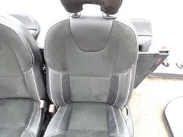 Volvo V40 Set di rivestimento sedili e portiere 