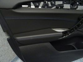 BMW X4 G02 Etuoven verhoilu 