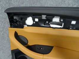 BMW X4 G02 Takaoven verhoilu 