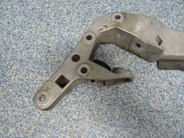 BMW 8 G14 Supporto di montaggio scatola del cambio 6861583