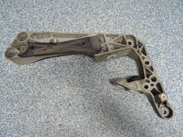 BMW 8 G14 Supporto di montaggio scatola del cambio 6861583