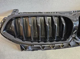 BMW 8 G15 Maskownica / Grill / Atrapa górna chłodnicy 9465521