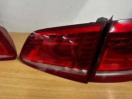 Volkswagen PASSAT B7 Lampy tylne / Komplet 