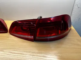 Volkswagen PASSAT B7 Lampy tylne / Komplet 