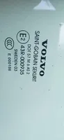 Volvo V70 Finestrino/vetro retro E000186