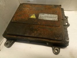 Renault 4 Unité de commande, module ECU de moteur 5010412381A