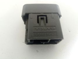 Volvo S40, V40 Cadre, panneau d'unité radio / GPS 30889567