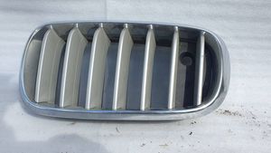 BMW X5 F15 Grille calandre supérieure de pare-chocs avant 7316047