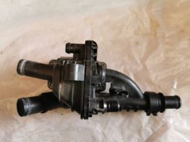 Peugeot 208 Boîtier de thermostat / thermostat 9684588980