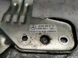Mercedes-Benz B W246 W242 Support de montage de filtre à carburant A6450900752