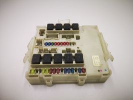 Nissan Navara D40 Module de fusibles 284B6EB301