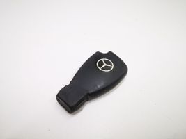 Mercedes-Benz E W211 Clé / carte de démarrage CTU20003R686