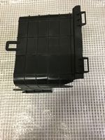 Volkswagen PASSAT B7 Couvercle de boîtier de batterie 3C0915336A