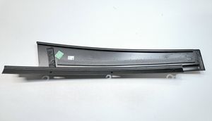 Mercedes-Benz C W204 Moulures des vitres de la porte arrière A2046900487