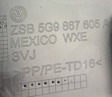 Volkswagen Golf VII Takaluukun alaosan verhoilusarja 5G9867605A