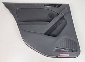 Volkswagen Golf VI Takaoven verhoilu 5K6867211