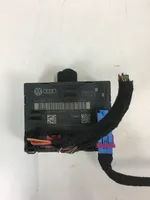 Audi Q5 SQ5 Oven keskuslukituksen ohjausyksikön moduuli 8K0959793P