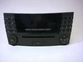 Mercedes-Benz E W211 Panel / Radioodtwarzacz CD/DVD/GPS A2118209789