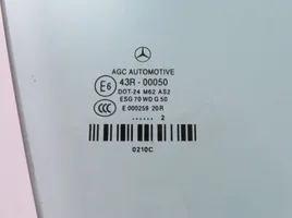Mercedes-Benz E C207 W207 Pagrindinis priekinių durų stiklas (keturdurio) A2077250210
