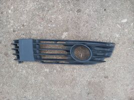 Volkswagen PASSAT B5.5 Grille inférieure de pare-chocs avant 3B0853665J